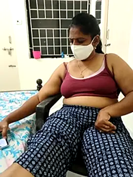 Snapshot of tamil_manjalmaami chatting on 05.11.26 tamil manjalmaami online show from 05.11.26