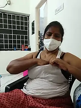 Snapshot of tamil_manjalmaami chatting on 05.18.26 tamil manjalmaami online show from 05.18.26