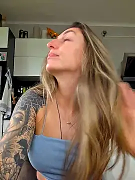 NicoleKaiser online show from 04.29.26