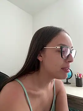 Lauren Storm online show from 04.29.26