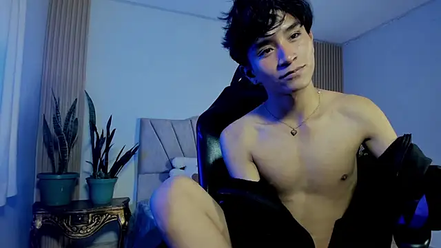 Snapshot of cococumps chatting on 04.01.26 cococumps online show from 04.01.26