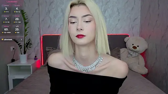 kittysocutie online show from 05.06.26
