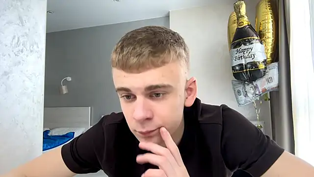 Snapshot of SoloFury chatting on 05.17.26 SoloFury online show from 05.17.26