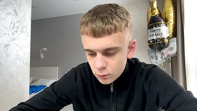 Snapshot of SoloFury chatting on 05.19.26 SoloFury online show from 05.19.26