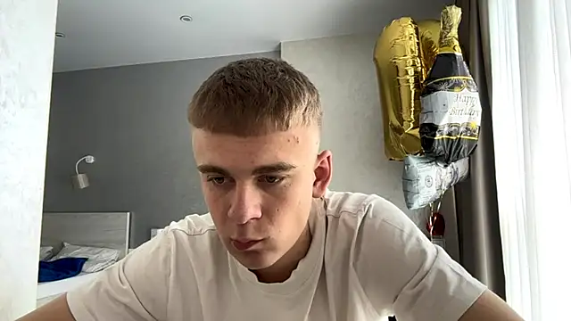 Snapshot of SoloFury chatting on 05.30.26 SoloFury online show from 05.30.26