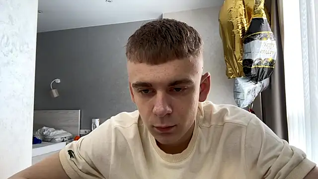 Snapshot of SoloFury chatting on 06.17.26 SoloFury online show from 06.17.26