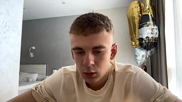 Snapshot of SoloFury chatting on 06.24.26 SoloFury online show from 06.24.26
