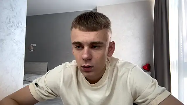 Snapshot of SoloFury chatting on 08.01.26 SoloFury online show from 08.01.26