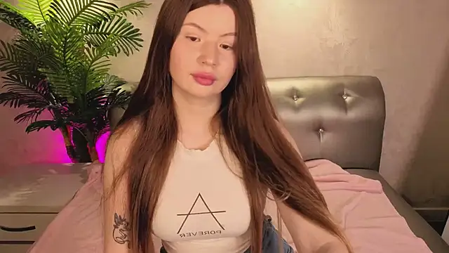 Sophia Everly online show from 05.04.26