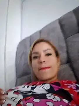 Snapshot of Monita_cherry1 chatting on 03.20.26 Monita cherry1 online show from 03.20.26