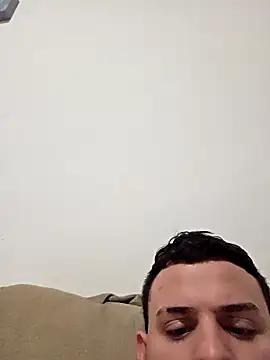 Snapshot of vmaxis chatting on 04.13.26 vmaxis online show from 04.13.26