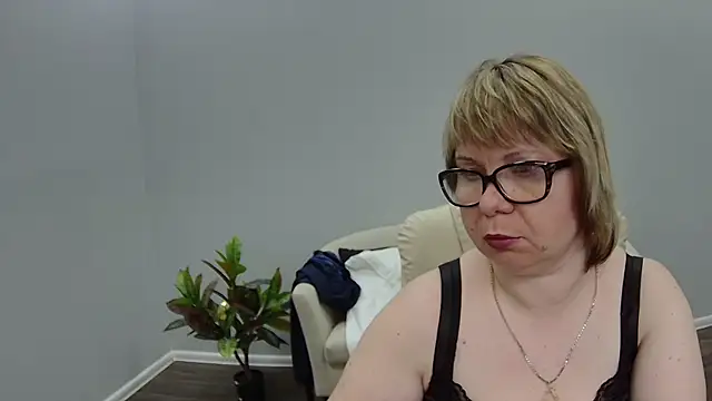 Snapshot of BonnnyBoobsy chatting on 07.18.26 BonnnyBoobsy online show from 07.18.26