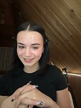 Snapshot of hellokiityy chatting on 03.20.26 hellokiityy online show from 03.20.26