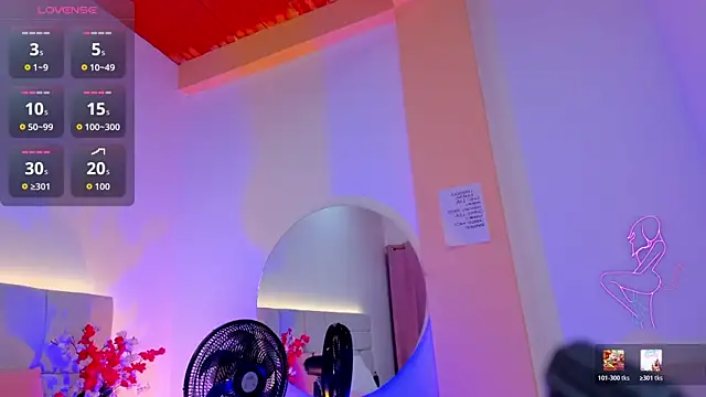 Snapshot of LiiaaGenner chatting on 06.26.26 LiiaaGenner online show from 06.26.26