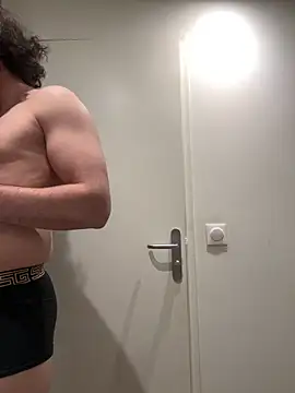 Snapshot of dior_sauvagee chatting on 03.19.26 dior sauvagee online show from 03.19.26