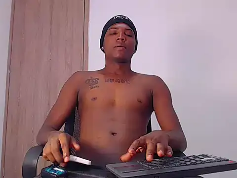 Snapshot of Bigcock23cmt chatting on 03.31.26 Bigcock23cmt online show from 03.31.26