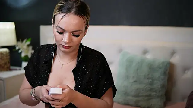 DaliaParis online show from 06.13.26