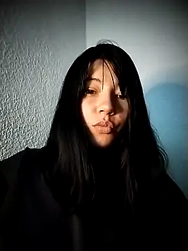 Moon Thompson online show from 04.03.26