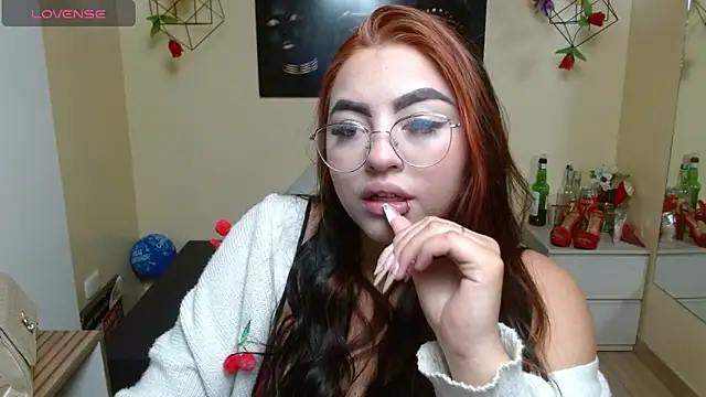 Miley Clarck online show from 04.21.26