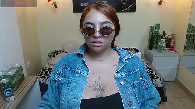 Miley Clarck online show from 05.02.26
