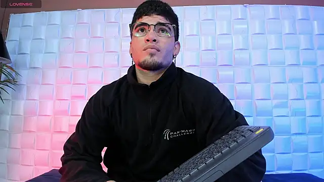 DanteTargaryen online show from 04.21.26