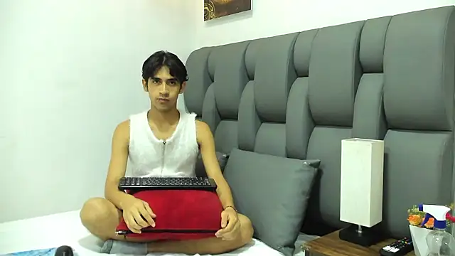 Snapshot of _ArchieBlu_ chatting on 03.19.26 ArchieBlu online show from 03.19.26