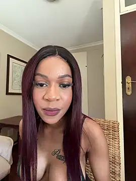 Snapshot of Latisha43 chatting on 03.19.26 Latisha43 online show from 03.19.26