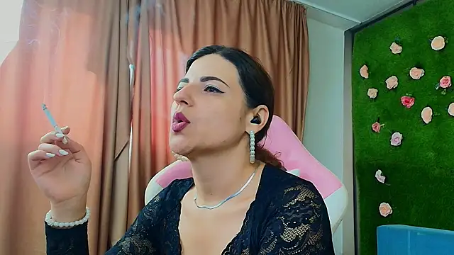 Snapshot of AmmyFlirty chatting on 07.14.26 AmmyFlirty online show from 07.14.26