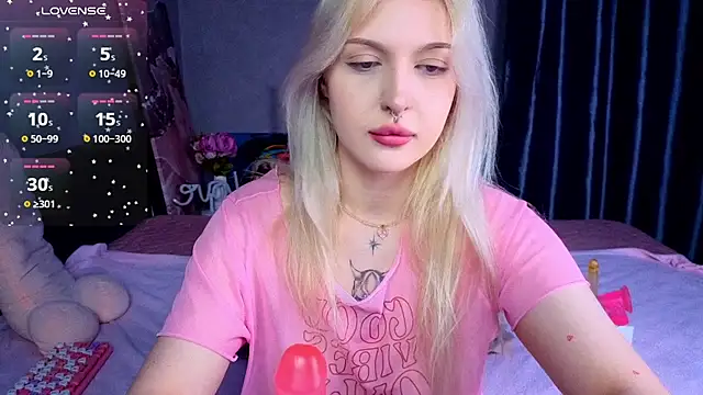 BlondieSummer online show from 07.29.26