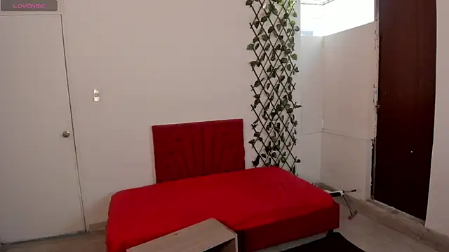 LisaTepes online show from 05.05.26