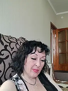 HelgaDennis online show from 05.30.26