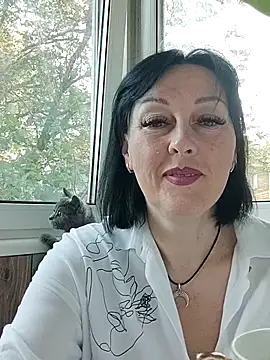 HelgaDennis online show from 06.20.26