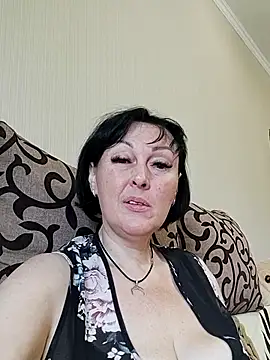 HelgaDennis online show from 07.20.26