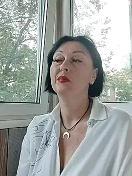 HelgaDennis online show from 07.31.26
