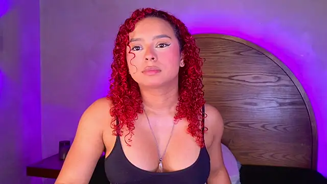 lara curly online show from 07.20.26
