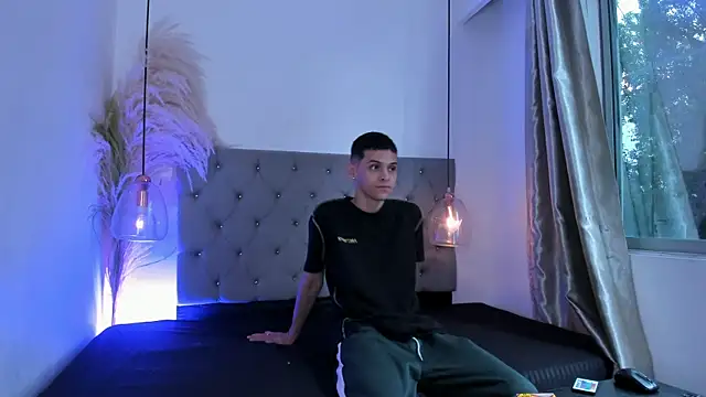 your d0ll1 online show from 07.15.26