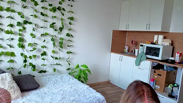 MonikFoxi online show from 07.08.26