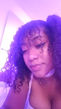 Snapshot of mia_rouxx1 chatting on 06.30.26 mia rouxx1 online show from 06.30.26