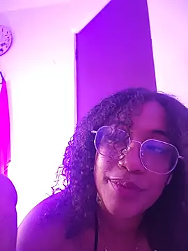 Snapshot of mia_rouxx1 chatting on 07.20.26 mia rouxx1 online show from 07.20.26