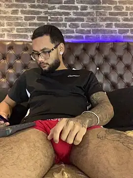 KyleJoss30 online show from 04.17.26