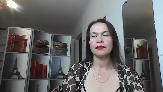 Snapshot of Selena_Moo chatting on 07.25.26 Selena Moo online show from 07.25.26