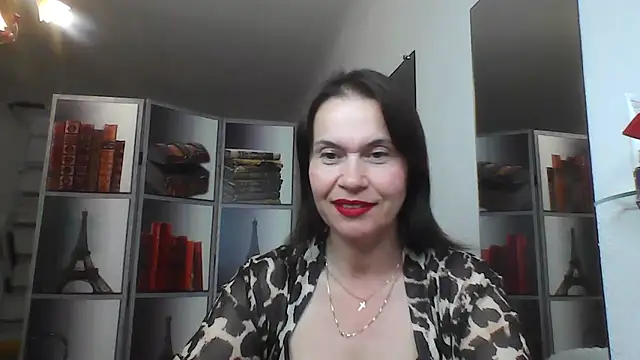 Snapshot of Selena_Moo chatting on 07.30.26 Selena Moo online show from 07.30.26