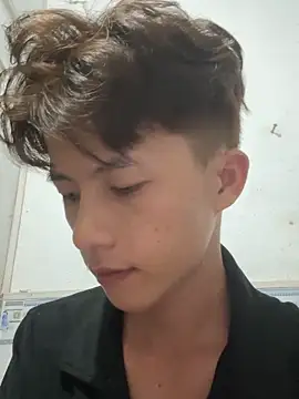 Nguyencuong1999 online show from 04.23.26