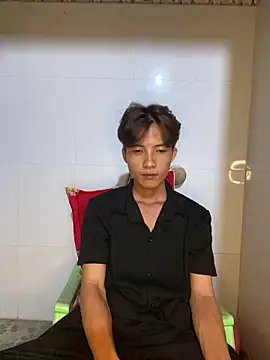 Nguyencuong1999 online show from 06.16.26