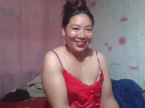 Hena   online show from 04.28.26