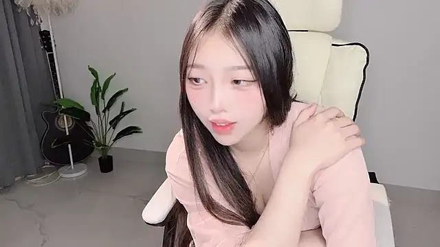 Yukiy8877 online show from 04.18.26