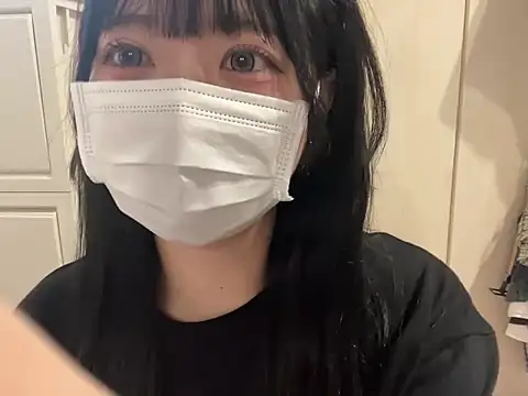 y-u-r-a-33 online show from 06.08.26