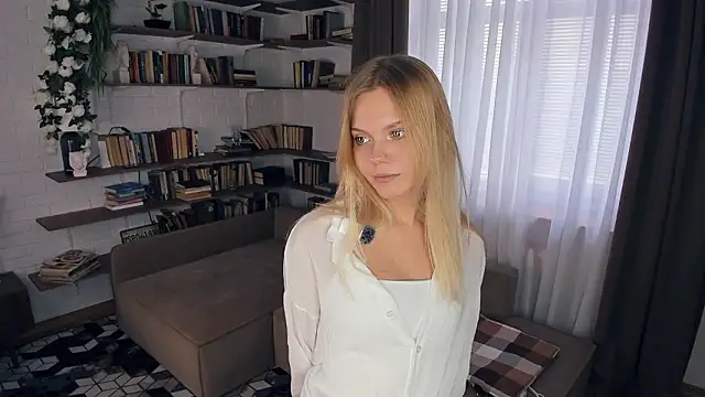 InesPiek online show from 03.25.26