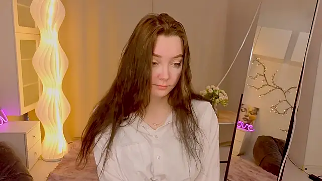 KaraNeagle online show from 04.28.26