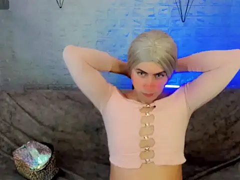 Snapshot of Mini-Russa chatting on 03.21.26 Mini-Russa online show from 03.21.26